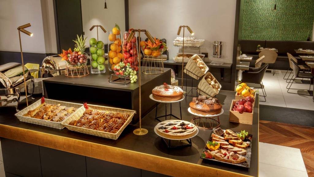 Albergo-Nord-Nuova-Roma-hotel-stazione-termini-Buffet-2