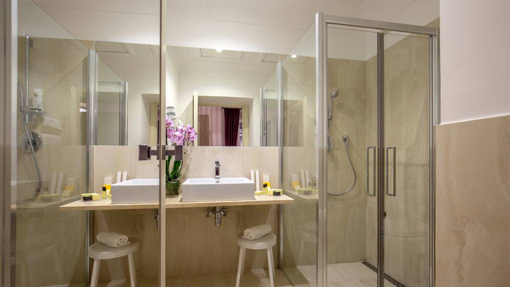 Hotel-Nord-Nuova-Roma-hotel-Bahnhof-termini-zimmer-IMG-0976