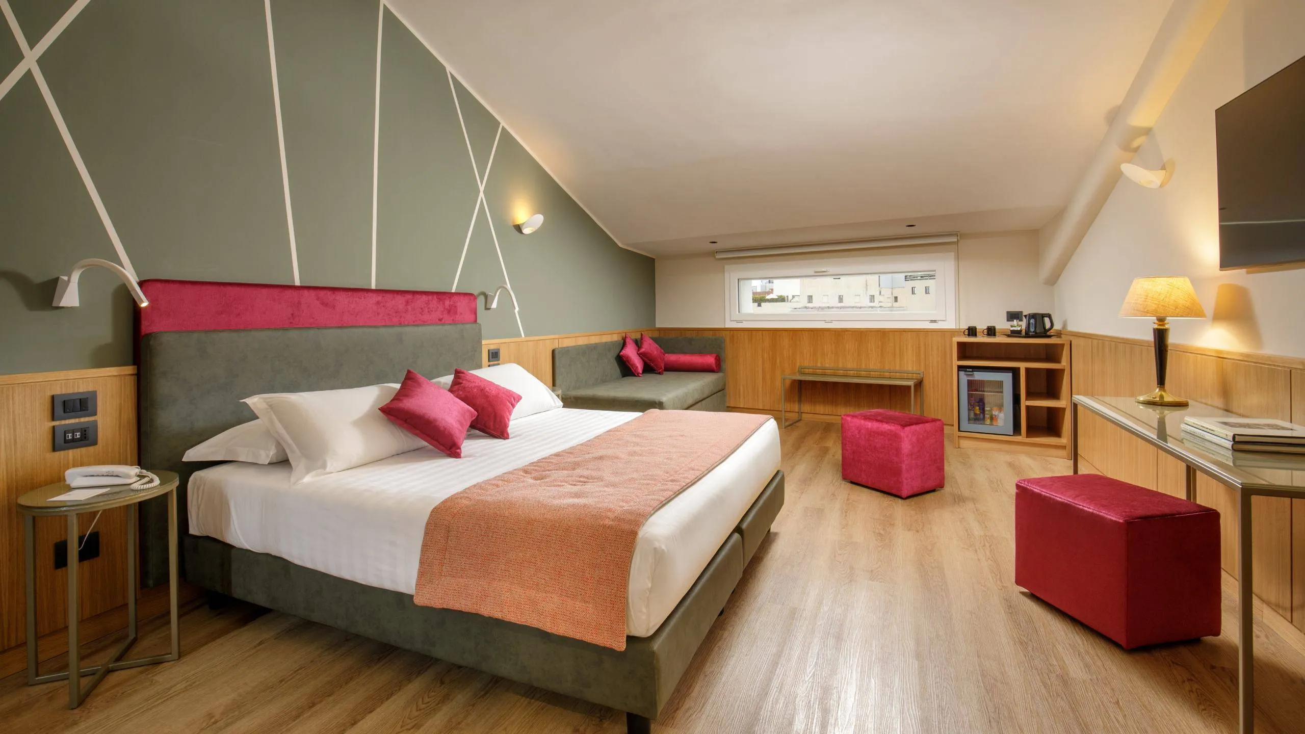 Albergo-Nord-Nuova-Roma-hotel-stazione-termini-Deluxe-Family-4-669